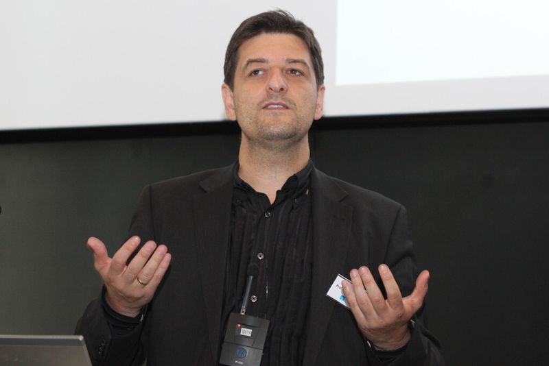......1. Das Gebäude muss in der Jahresbilanz mehr Energie erzeugen als es verbraucht, wobei hier ein Problem bestehe den verbrauch zu definieren...... (Bild: Schäfer)