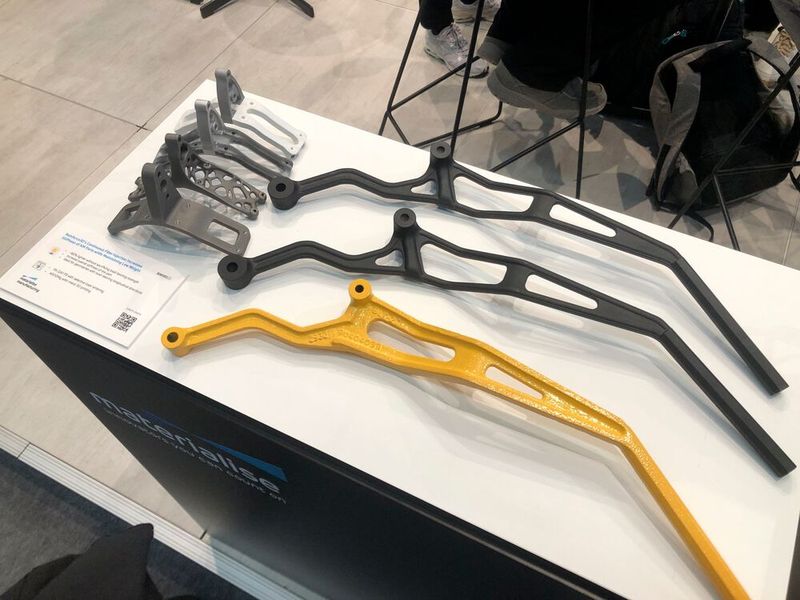 Reinforce 3D erhöhte mit der kontinuierlichen Fasereinspritzung die Steifigkeit von AM-Teilen bei gleichzeitig geringem Gewicht. Zum Einsatz kam die SLS-Technologie von Materialise. (Bild: VCG/Juliana Pfeiffer)