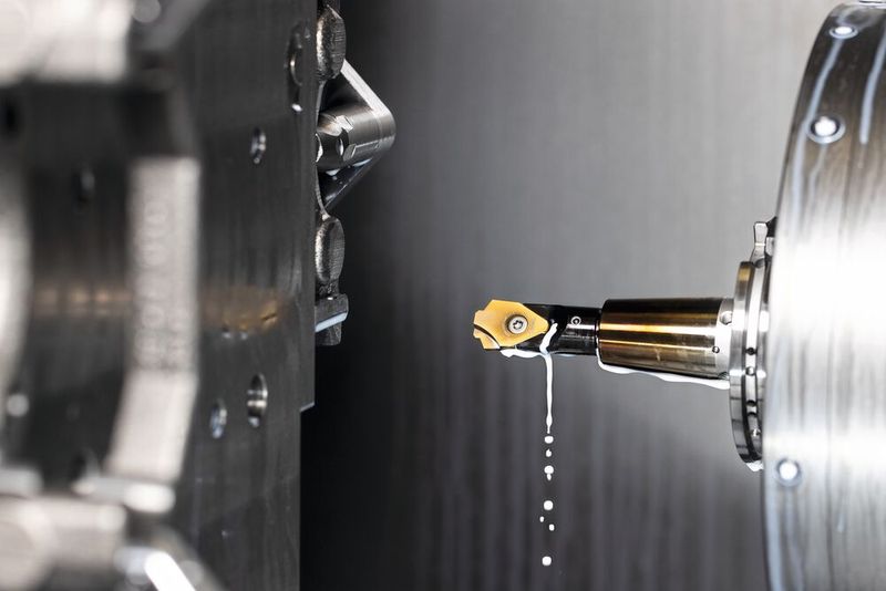 Im Einsatz bohrt das D117-Formbohrwerkzeug das Bohrungsprofil jetzt in einem Arbeitsgang.(Bild:  Horn/Sauermann)