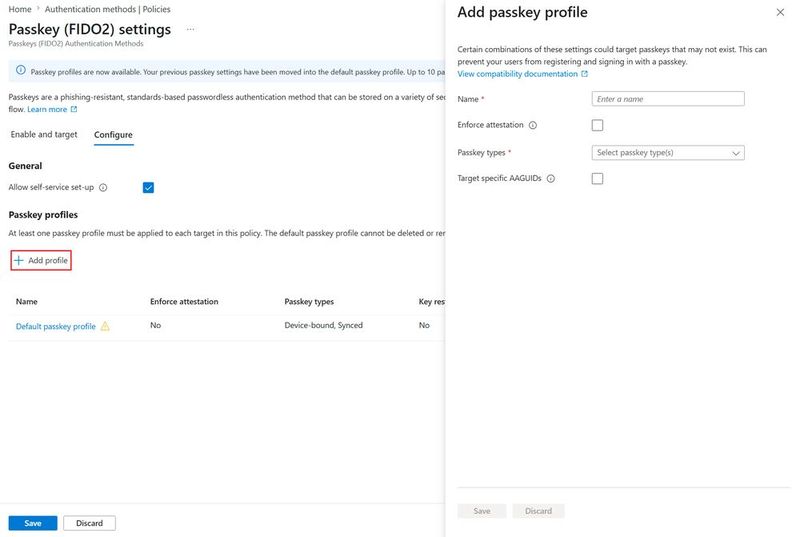 Unter „Passkey (FIDO2) settings“ erlaubt das Standardprofil gerätegebundene und synchronisierte Passkeys ohne Nachweis, über 