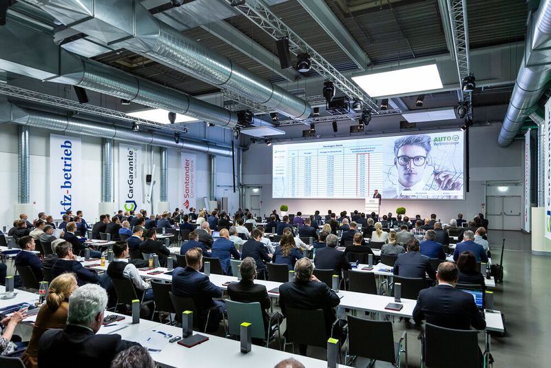 Die Rotationshalle des Würzburger Vogel  Convention Centers bildete den idealen Rahmen für die Veranstaltung. (Stefan Bausewein)