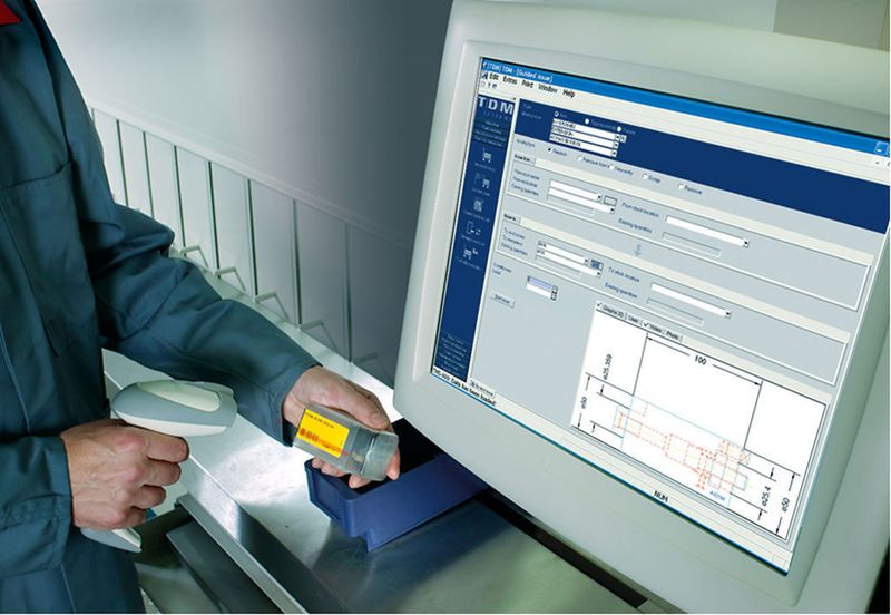 Schnellbuchen mittels Barcode: Via Hand- oder Funkscanner werden Daten schnell und sicher erfasst, Lagerbuchungen rationell per Quickpick durchgeführt. Bild: TDM (Archiv: Vogel Business Media)