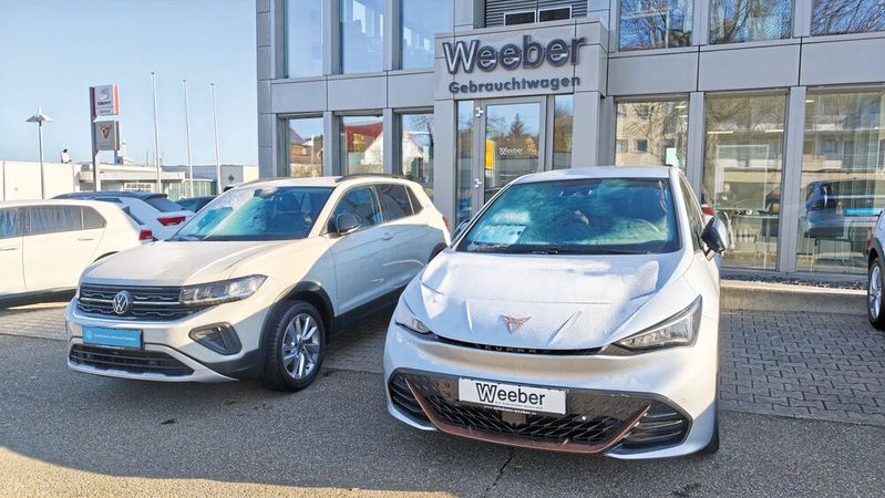 Das Autohaus Weeber verkauft etwa 5.000 Gebrauchtfahrzeuge pro Jahr.(Bild:  Wehner - VCG)