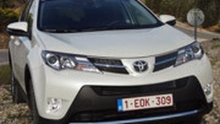 Der neue RAV 4 passt optisch perfekt in die neue Toyota-Familie. (Foto: Mauritz)