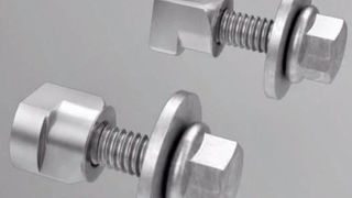 Ecosyn-SFT kombiniert mehrere Komponenten (Schraube, Unterlegscheibe, Mutter) in einem Bauteil.  (PnR)