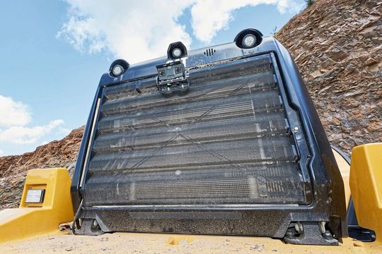 Überwachung des Rückraums eines Radladers zur Kollisionsvermeidung mit dem Visionary AI-Assist von Sick.(Bild:  Sick)