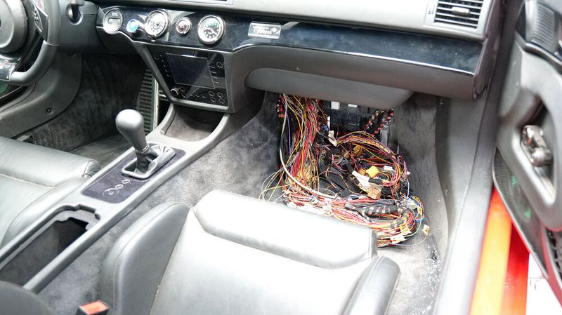 Auch die Verkabelung des Wagens hat das Projektteam komplett selbst entwickelt. (Bild: Schmidt - VCG)