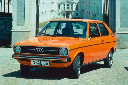 Der Audi 50 hatte großen Anteil am Siegeszug des Kleinwagens mit Frontantrieb. (Archiv: Vogel Business Media)