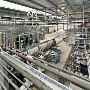 Dow Water & Process Solutions stellt Umkehrosmoseanlagen her.
