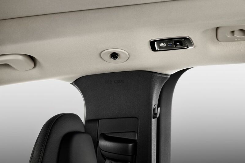 Die Volvo XC90 im Drive Me Projekt sind mit Kameras ausgestattet, die aufzeichnen, wie sich Personen während des Autonomen Fahrens verhalten und während des Übergabevorgangs, in dem die Kontrolle über das Fahrzeug vom Auto an den Fahrer geht oder umgekehrt. (Volvo)