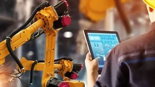 Die Einführung von Predictive Maintenance bietet viele Chancen, sollte aber auch zum jeweiligen Use Case passen. (Bild: ECS / PopTika/Shutterstock.com)