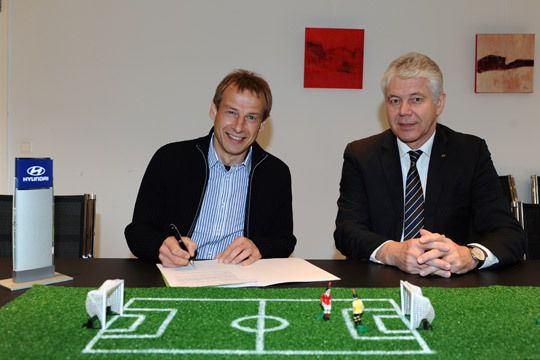 Im März wurde es verkündet: Jürgen Klinsmann ist neuer WM-Botschafter von Hyundai Motor Deutschland. (Archiv: Vogel Business Media)