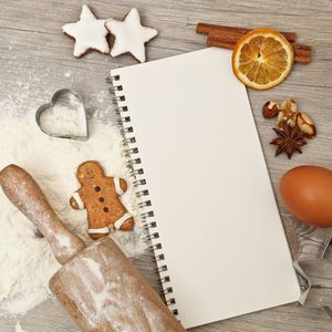 Gute Planung ist die halbe Miete! Mit einer guten Planung kann der Stress zum Jahresende bereits erheblich verringert werden. Wichtig ist hierbei, dass Sie die Aufgaben für den gesamten Monat im Blick haben und sich einen ungefähren Zeitplan erstellen. Nehmen Sie sich realistische Ziele vor und planen Sie genügend Zeit ein. Außerdem kann es hilfreich sein, wenn Sie sich zwei bis drei Tage ohne Termine frei halten und an diesen einige To-dos abhaken.(Bild:  MK-Photo - stock.adobe.com)