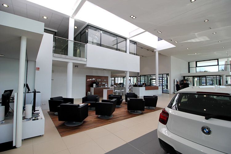 Das Autohaus Entenmann in Göppingen zählt zu den ersten Betrieben im neuen Look. (Foto: Fetzer)