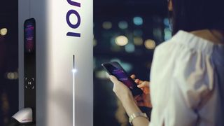 Mithilfe der &Charge-App können Ionity-Kunden nun in 12 Ländern Feedback zum Ladenetz abgeben. (Bild: Ionity)