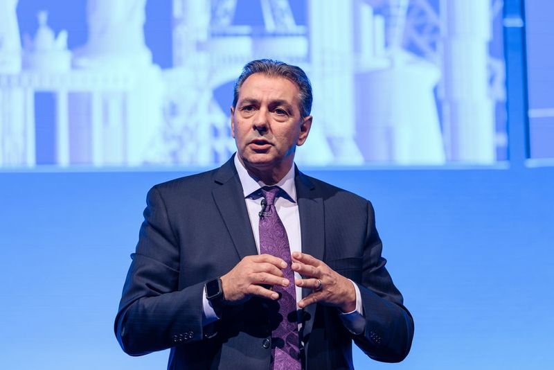 Muhi Majzoub (OpenText) spricht über die neuesten Entwicklungen in den OpenText-Software-Lösungen (OpenText)