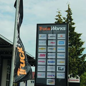 Mit dem Truckworks-Konzept von Daimler konnte der Betrieb sein Werkstattgeschäft deutlich ausbauen.