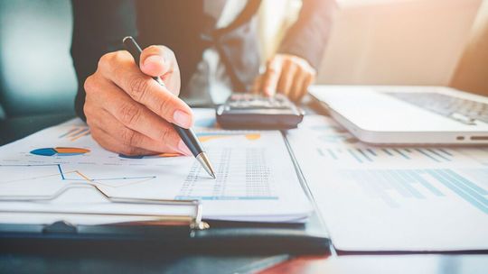 Le Groupe CMSA poursuit sa transformation et se stabilise à un niveau inférieur.(Source :  Pixabay / Flyfin)