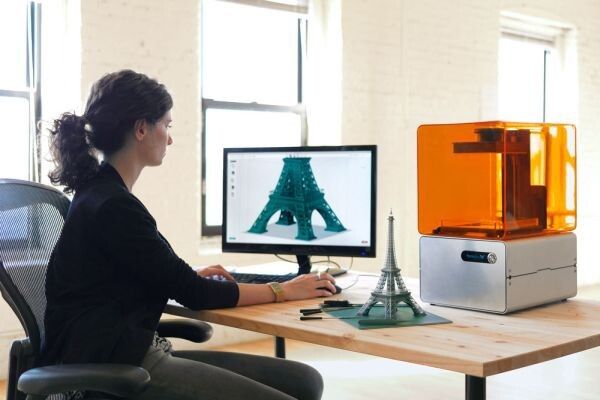 Hochpräzise 3D-Drucke auf dem Desktop: Form 1. (Bild: Formlabs)