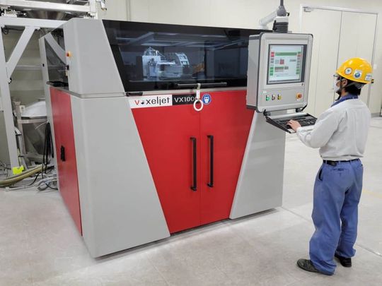 (In enger Zusammenarbeit wurde der 3D-Drucker VX1000 von AGCC und Voxeljet speziell auf die Anforderungen von Brightorb zugeschnitten. Bild: Voxeljet)