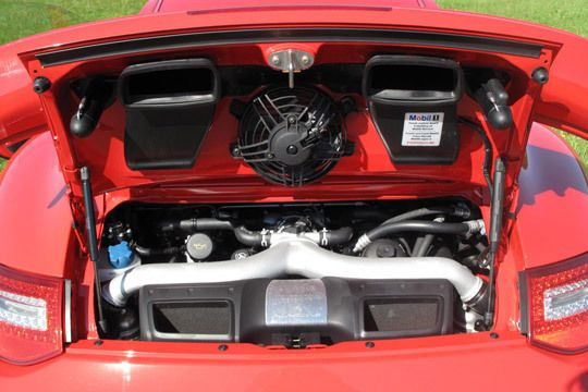 Hier setzt auch Porsche auf kleinere, aufgeladene Motoren. (Archiv: Vogel Business Media)