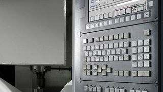 Bild 1: In die CNC der Serien 30i und 31i-A5 von Fanuc  ist die Funktion 3D Error Compensation integriert, die geometrische Maschinenfehler korrigieren soll. Bild: Fanuc (Archiv: Vogel Business Media)