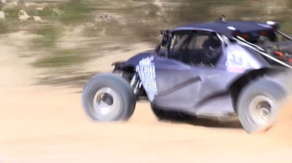 Das EV 1 ist der erste elektrisch angetriebene Rennwagen für Baja-Rennen (SRI, SRD, EV West)