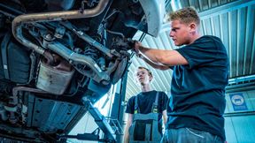 Die Euro-7-Neuregelung zur Prüfung von Bremspartikelemissionen berücksichtigt aktuell nur Originalteile. Für Kfz-Betriebe könnte das bedeuten, dass sie zukünftig nicht selbst entscheiden können, welche Produkte sie verwenden, befürchtet das Kfz-Handwerk.  (Bild: ProMotor)