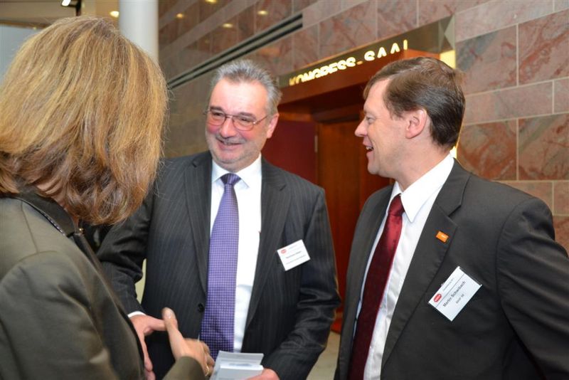 von links: Reinhard Adam (Honeywell Process Solutions) und Martin Schwibach (BASF) (Bilder: M. Henig, J. Nellen / PROCESS) (Archiv: Vogel Business Media)