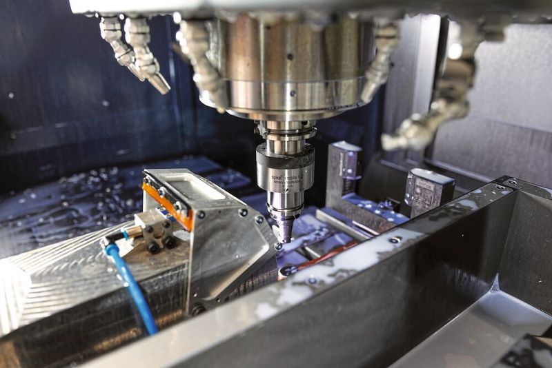 Dem Werkzeugverschleiss auf den Zahn fühlen. (Blaser)