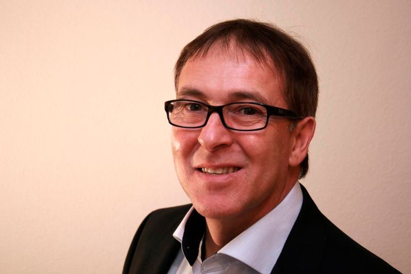 „Im Gewährleistungszeitraum muss viel seltener ein Techniker anreisen. Das spart Zeit und Reisekosten“, Jürgen Schleinkofer, Head of Printservices bei Manroland. (Bild: Manroland)
