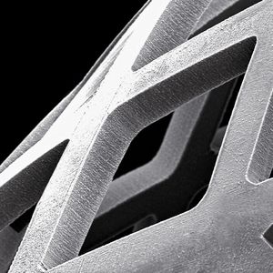 Das präzise Schneiden von bioresorbierbarem Material, wie etwa Polymer-Stents mit Stegbreiten von 100 µm wird mit dem Femto-Kurzpulslaser möglich.