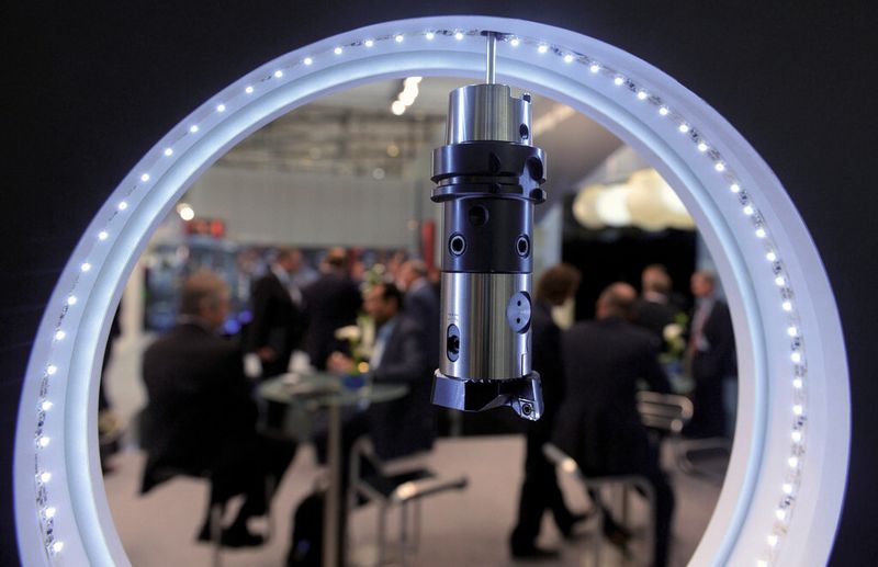 Insgesamt kamen an den sechs EMO-Tagen knapp 145 000 Besucher aus mehr als 100 Ländern nach Hannover. (Bild: Deutsche Messe)