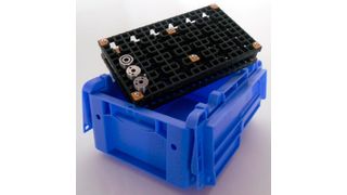 Die individuell anpassbaren Trays ermöglichen die Lagerung und den Transport sensibler, anspruchsvoller Bauteile. (Kögel)