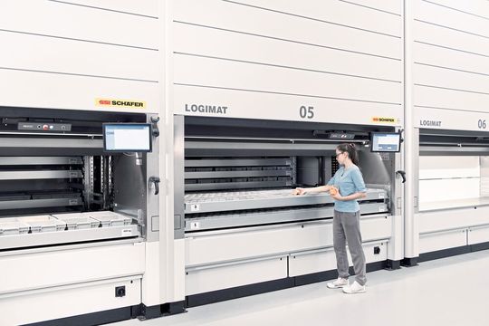 „LogiDual“: Wechselweise Bereitstellung von Tablaren auf zwei Bedienebenen pro Zugriffsöffnung. „LogiDual“: Wechselweise Bereitstellung von Tablaren auf zwei Bedienebenen pro Zugriffsöffnung.
