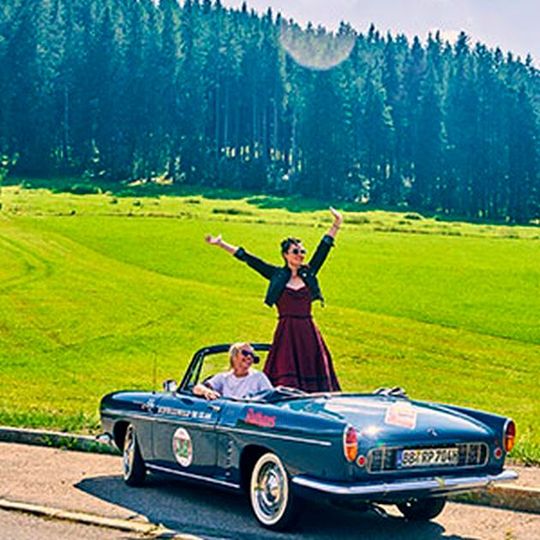 Oldtimer fahren ohne eigenen Oldtimer: während den „Oldtimer-Schnuppertagen“ von Retromotion kein Problem.(Bild:  Retromotion)