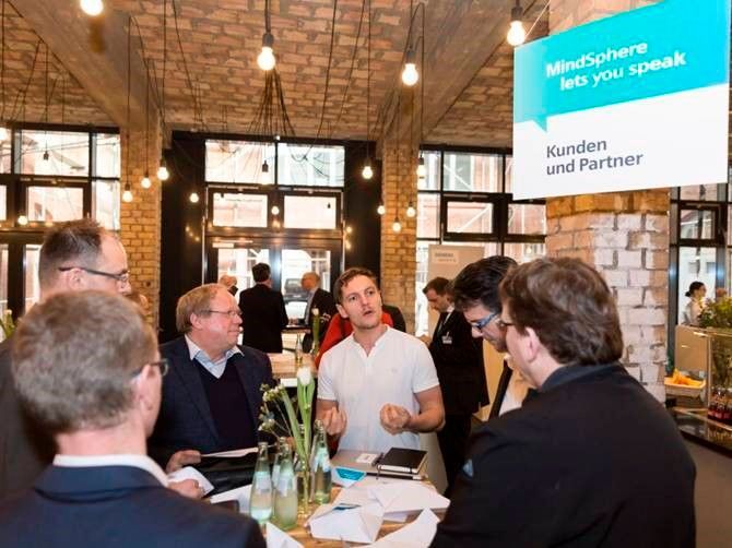 Das breite Know-how und Angebot aller Partner in der Factory 2 in Berlin eröffnet Anwendern aus allen Branchen und weltweit völlig neue Möglichkeiten bei der Digitalisierung. (Bild: Siemens)