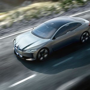 Das rein elektrische Antriebssystem des Modells soll eine Reichweite von 600 Kilometern ermöglichen.(Bild:  BMW)