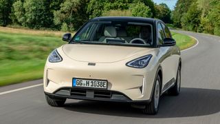 Der Geely E2 tritt unter anderem gegen VW ID Polo an. (Bild: Geely)