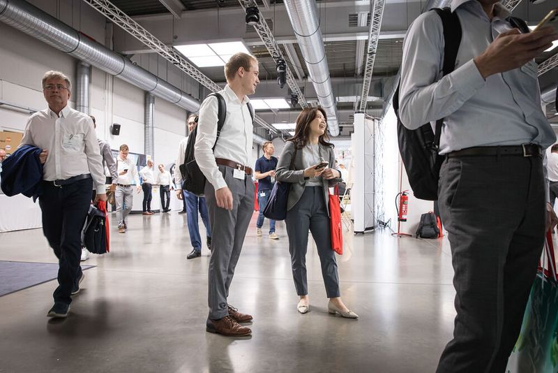 Steckverbinderkongress 2023 Tag 2: Kongress mit Trendthemen von PCF über DC-Steckverbinder, Hybridsteckverbinder, Qualifizierung, Single Pair Ethernet, Hands-on Workshops bis zu 3D-Druck und Konfektionierung. (Bild: Stefan Bausewein)