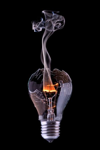 Bei Besetzungsfragen ist höchste Sorgfalt geboten, denn eine Fehlbesetzung kann im schlimmsten Fall im Burn-Out enden. (Bild: Daniel Nimmervoll - Fotolia.com)