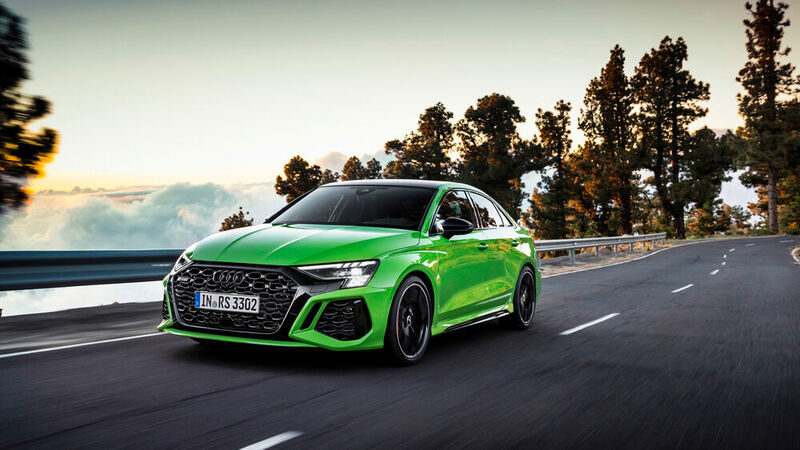 Für 2.000 Euro Aufpreis gibt es den RS3 auch als klassische Stufenhecklimousine. (Audi)