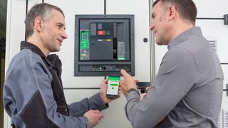  (Schneider Electric)