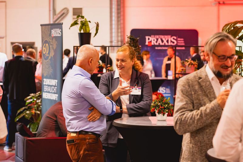 Impressionen vom 24. Würzburger EMS-Tag: Im Mittelpunkt standen aktuelle Branchenthemen, praxisnahe Impulse und insbesondere der persönliche Austausch innerhalb der EMS-Community. (Bild: Stefan Bausewein)