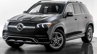 Debakel bei Mercedes! Wie der dpa jetzt berichtet wurde, muss der Premiumfahrzeug-Hersteller Mercedes jetzt auch Hunderttausende von SUV aus China zurückrufen. Hier Erfahren Sie, warum diese teure Aktion erforderlich ist. (Bild: Mercedes)