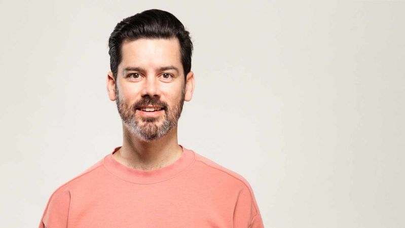 Der Autor: Elliot White ist Service- und Product-Design-Lead bei Accenture Song(Bild:  Andre Wunstorf)