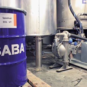 Mit Kleber zum Erfolg: In den vergangenen 80 Jahren hat sich Saba zu einem der weltgrößten unabhängigen Hersteller von Kleb- und Dichtstoffen gemausert.