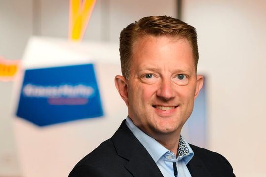 Ralf Benack wird den Chefsessel von Krauss-Maffei Extrusion (KME) Ende August auf eingen Wunsch räumen. Seinen Platz wird der chinesische Kollege Xinting Ren einnehemen ...(Bild:  Krauss-Maffei Group)