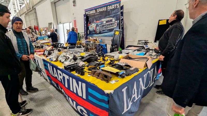 Dem Integrale-Hype wird auch dieser Teileanbieter gerecht. (Bild: Dominsky – VCG)