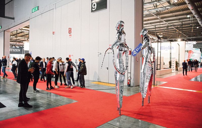 Auf der Bimu in Mailand hat Studer die neue Universal-Innenrundschleifmaschine S100 zum ersten Mal der Öffentlichkeit vorgestellt. (Bild: Studer)